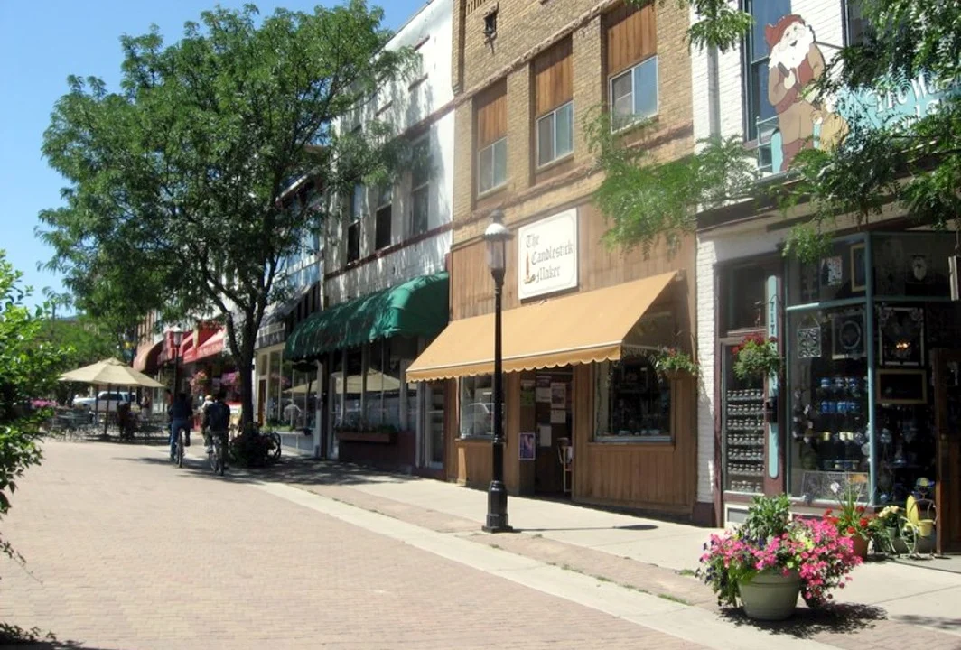 Storefronts and pedestrian walkway in old town Glenwood Springs, Colorado